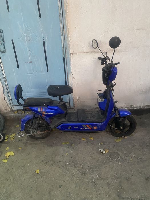 Электро скутер продам