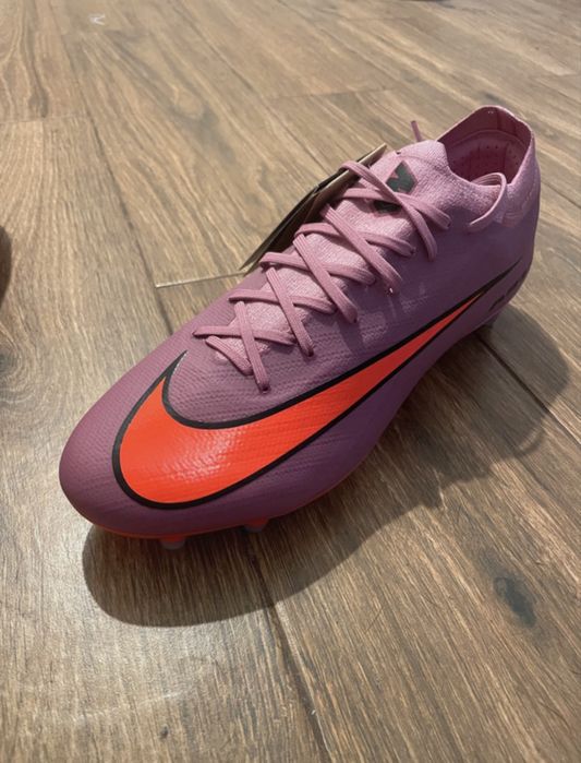 Ghete de fotbal nike