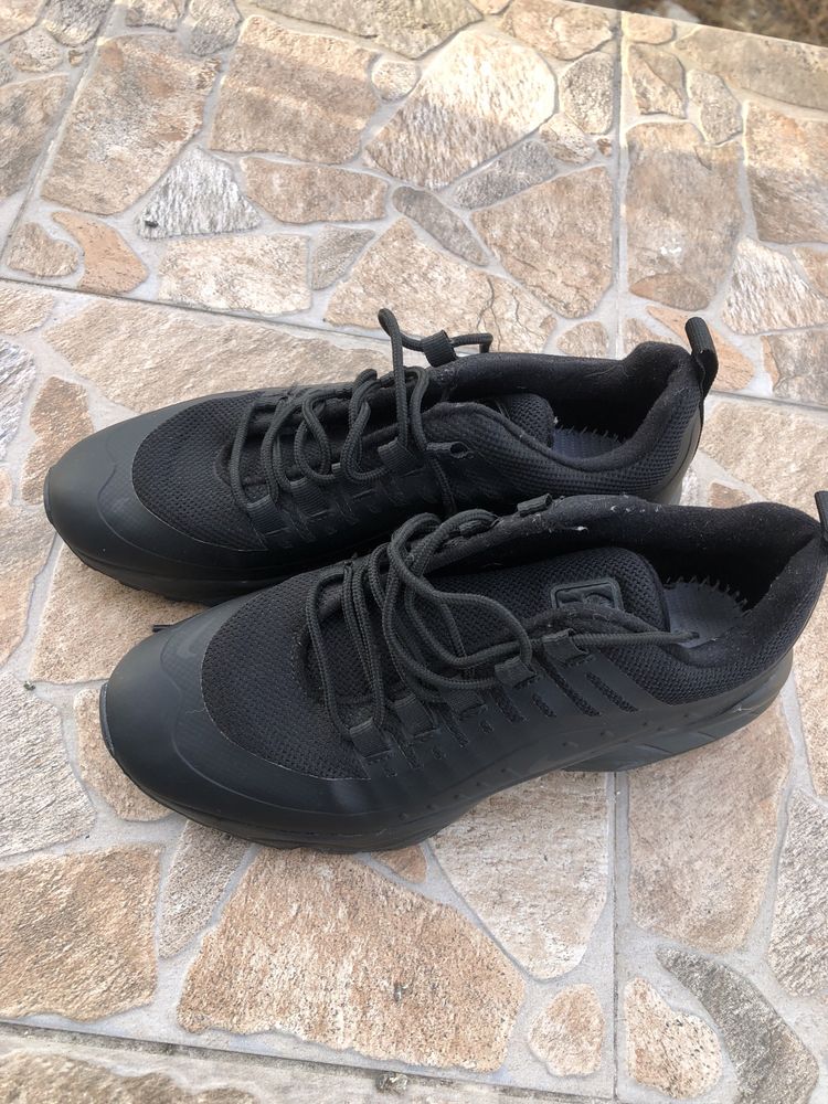 Продават се Nike
