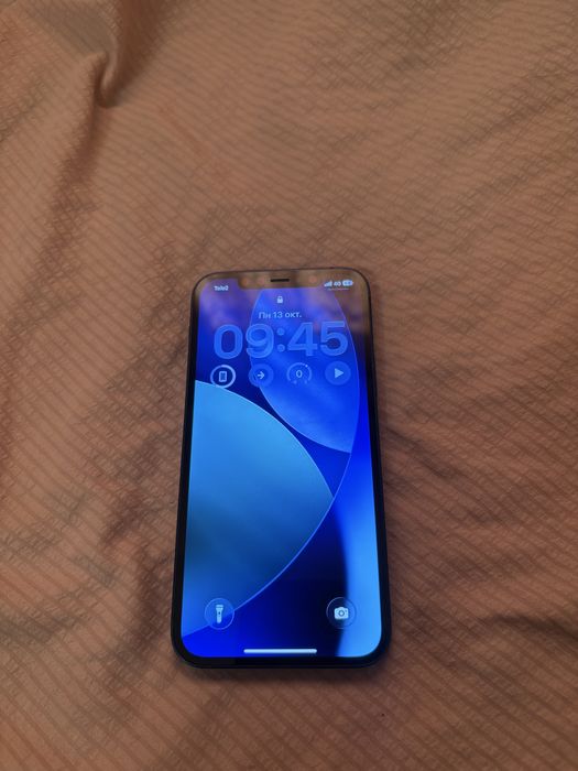 Срочно продам iphone 12 (128gb)