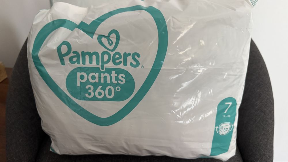 Scutece chilotel Pampers 7