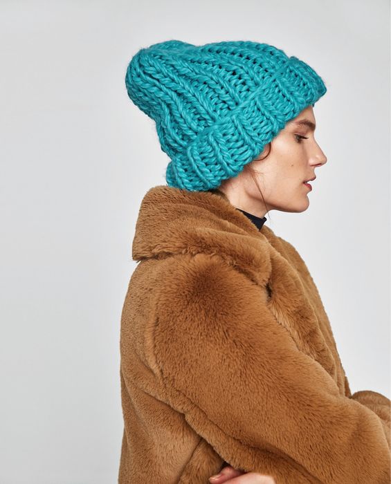 Zara чисто нова плетена зимна шапка