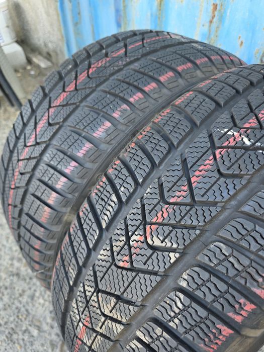 Anvelope Iarnă  225.40.18 Pirelli Runflet  Profil Ca Noi Peste 8mm