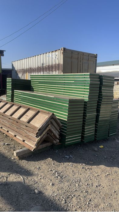 Аренда опабубки, фанеры и леса.