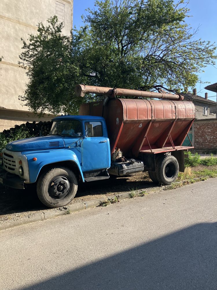 Камион ЗИЛ 130 фуражовоз