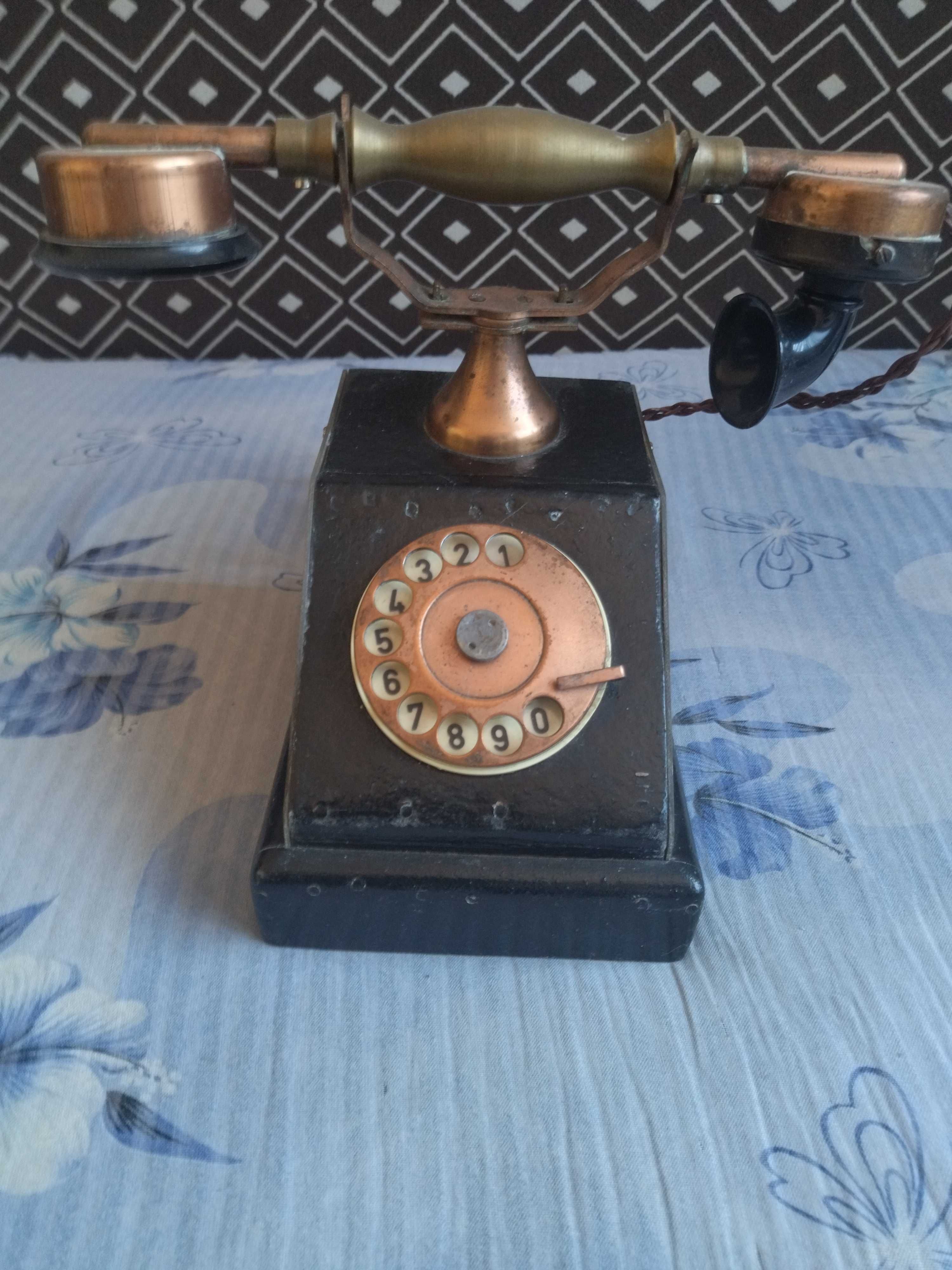 Telefon antic in stare de functionare