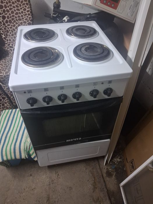 Продам эл. Плиту