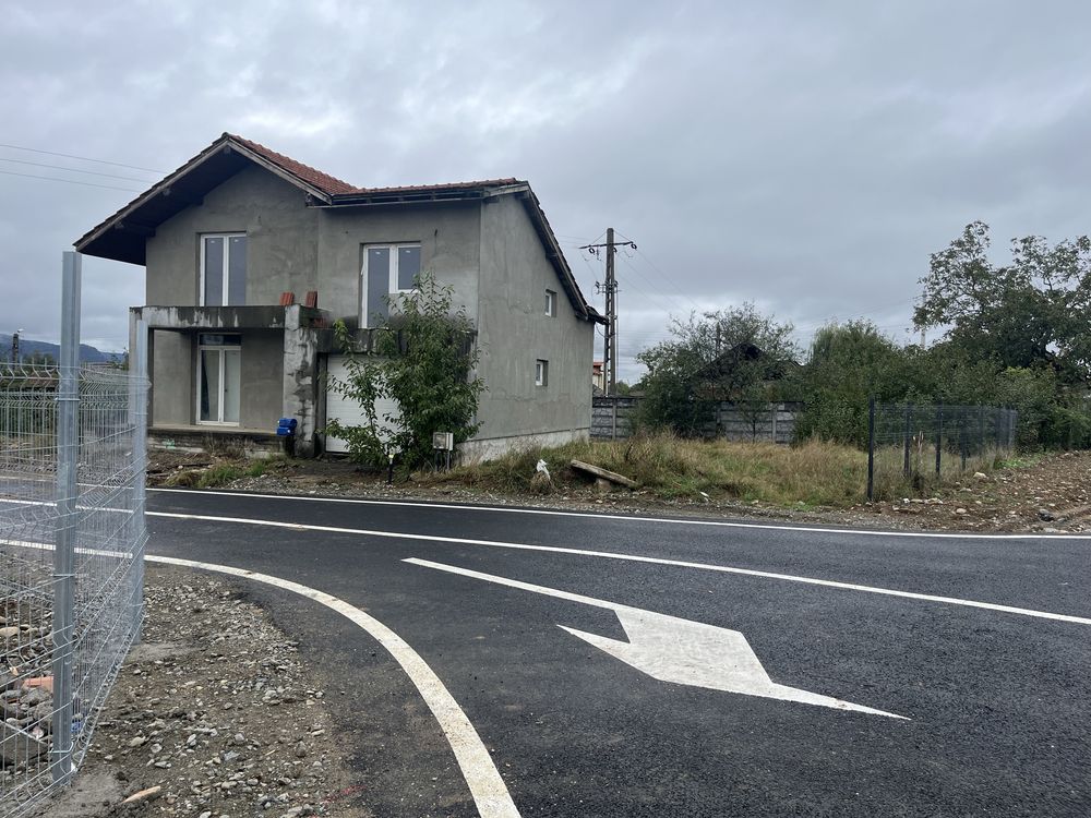 Casa semifinisata Alesd