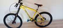 Se vinde bicicletă custom Hardtail-DH – 2000 lei (negociabil)