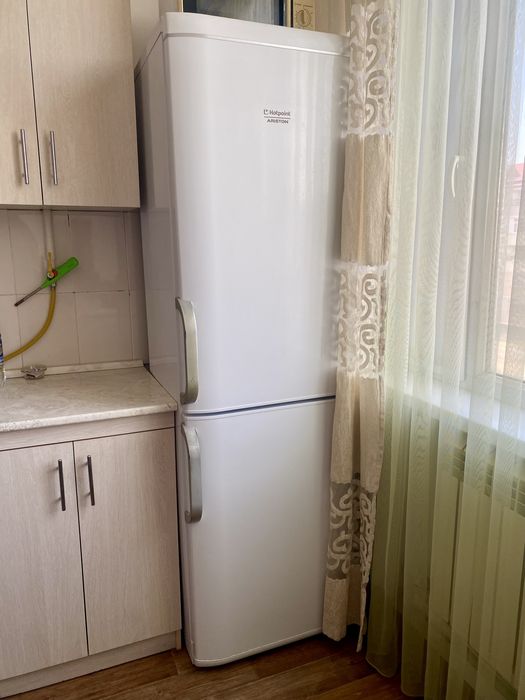 Продается холодильник