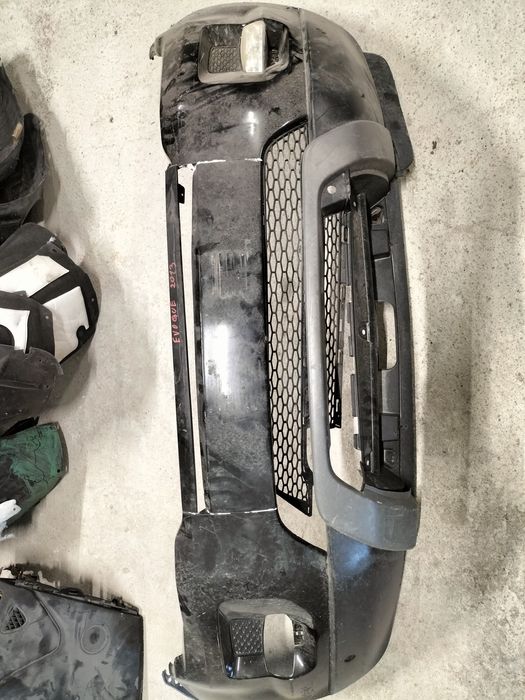 Предна броня Със Забележки Range Rover Evoque /Рейндж Ровър Евок 2013г