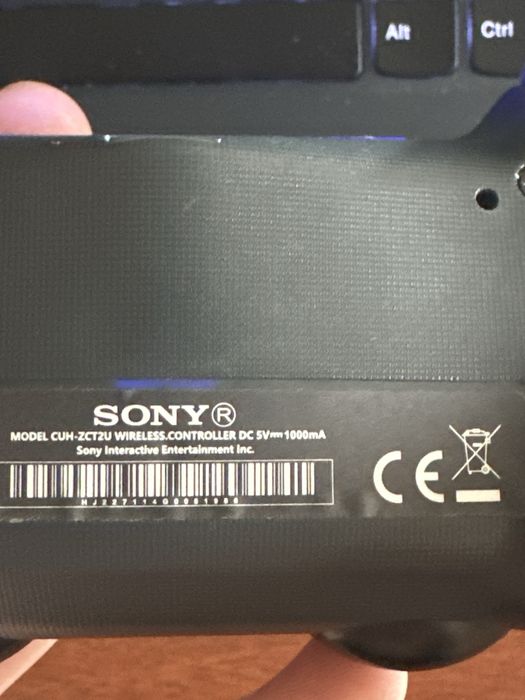 Продам Dualshock 4