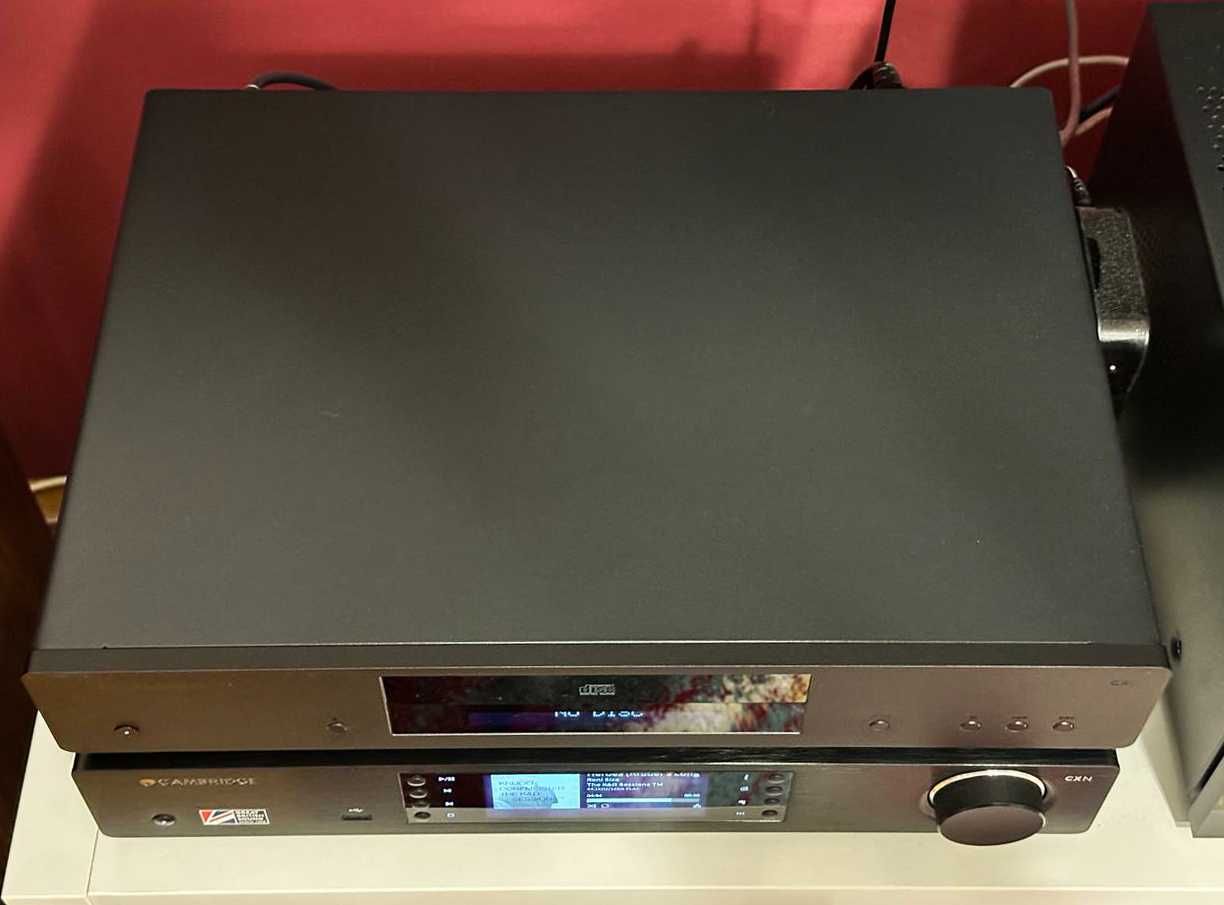 Мрежов плеър Cambridge Audio CXN V2 и CD Transport CXC V2 BlackEdition