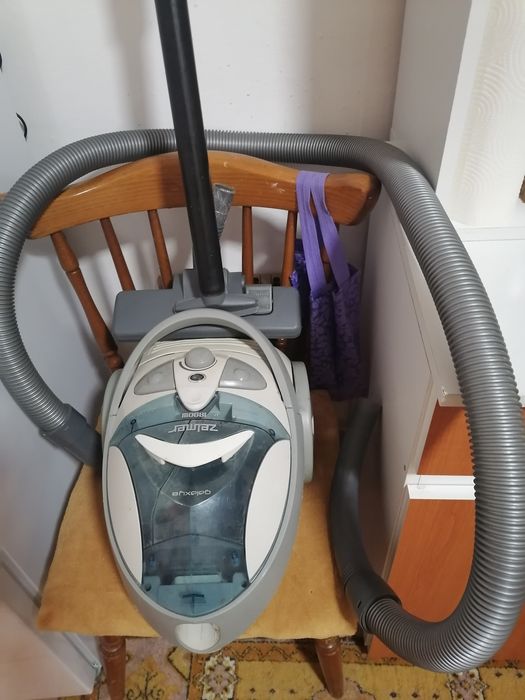 REDUCERE : Aspirator Zelmer (1800W)