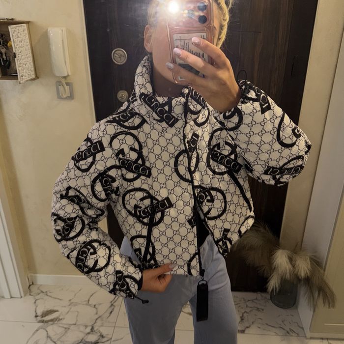 Ново топло яке с елементи гучи