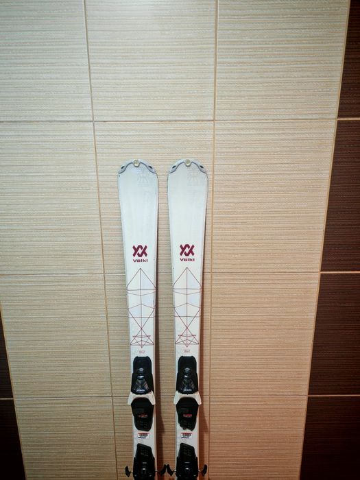 Schiuri 147 cm Volkl Flair dama 73-clapari ski