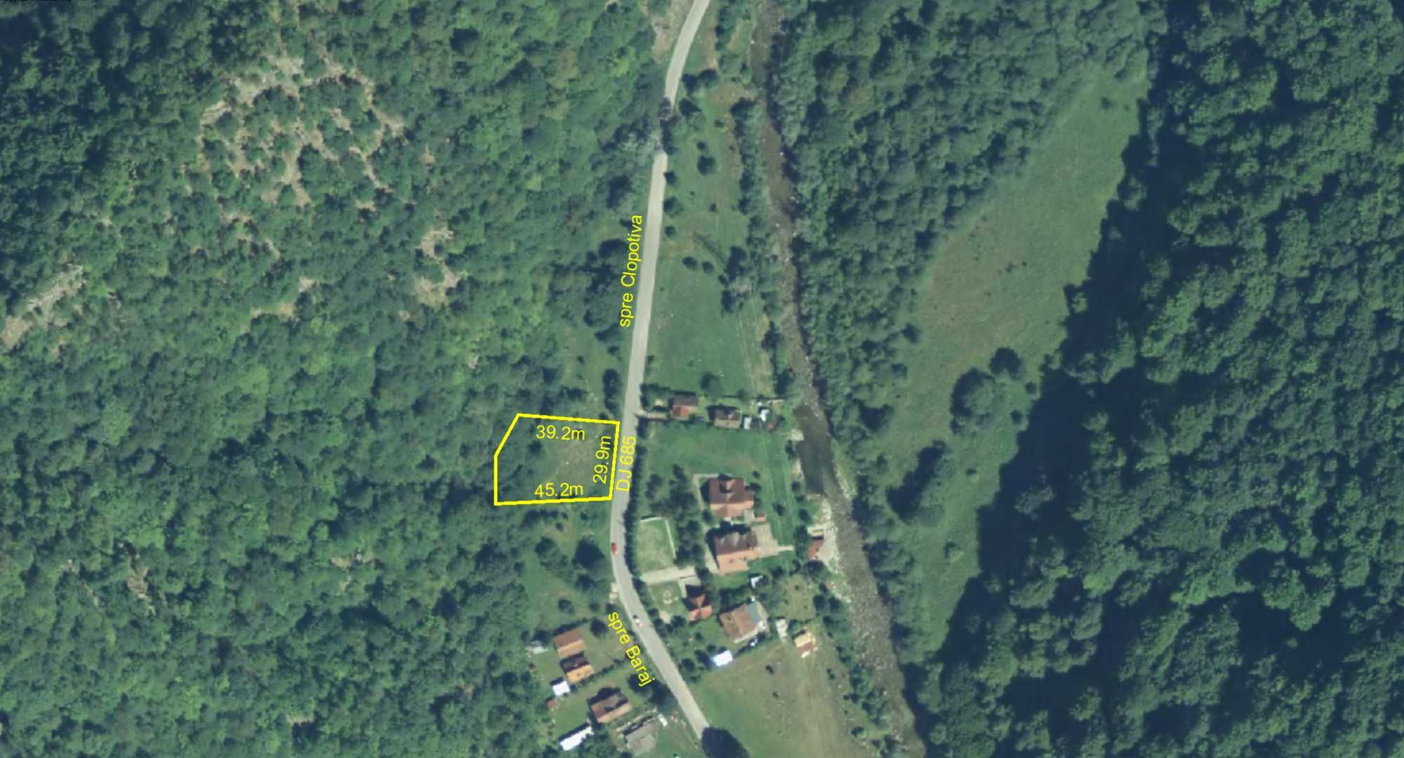 Vand teren intravilan in zona Raul Mare - Retezat
