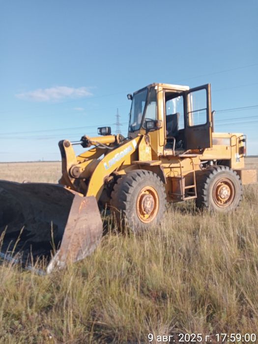 Предлагаю услуги фронтального погрузчика или продам