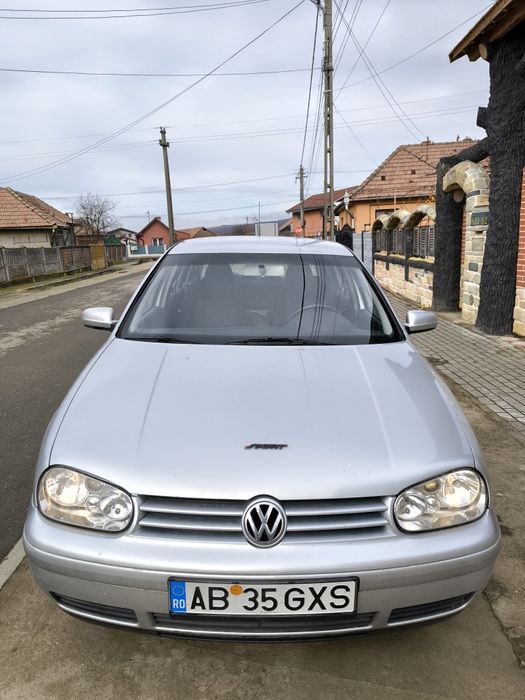 Volkswagen Golf IV 1.6 benzină