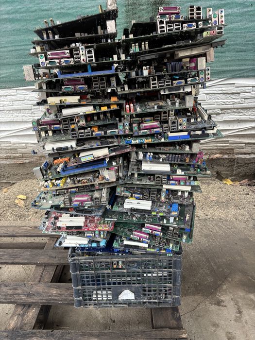 Placi electronice pentru reciclare