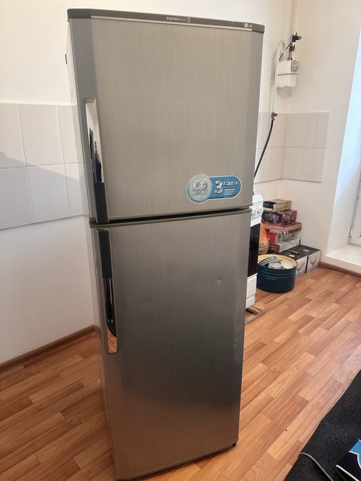 Холодильник сатылады