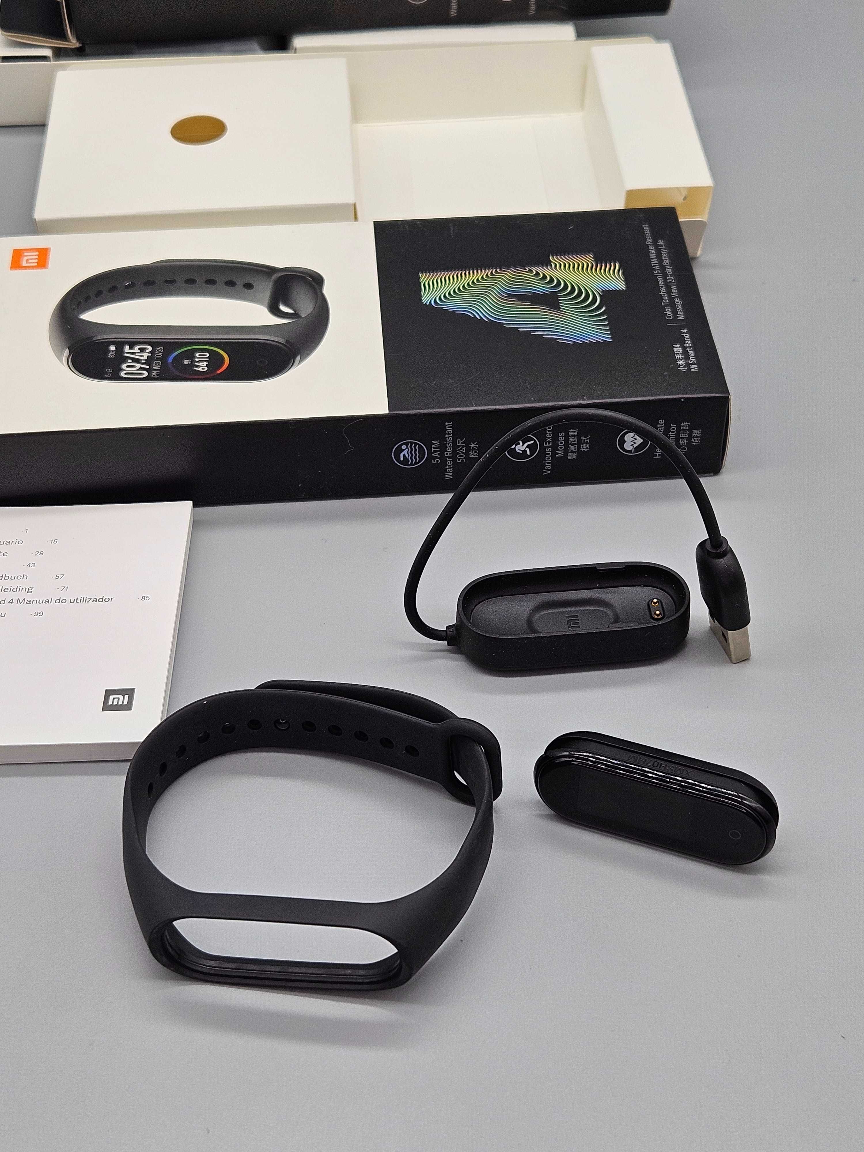 Xiaomi Mi Smart Band 4 – Смарт гривна с цветен AMOLED дисплей!Черни.
