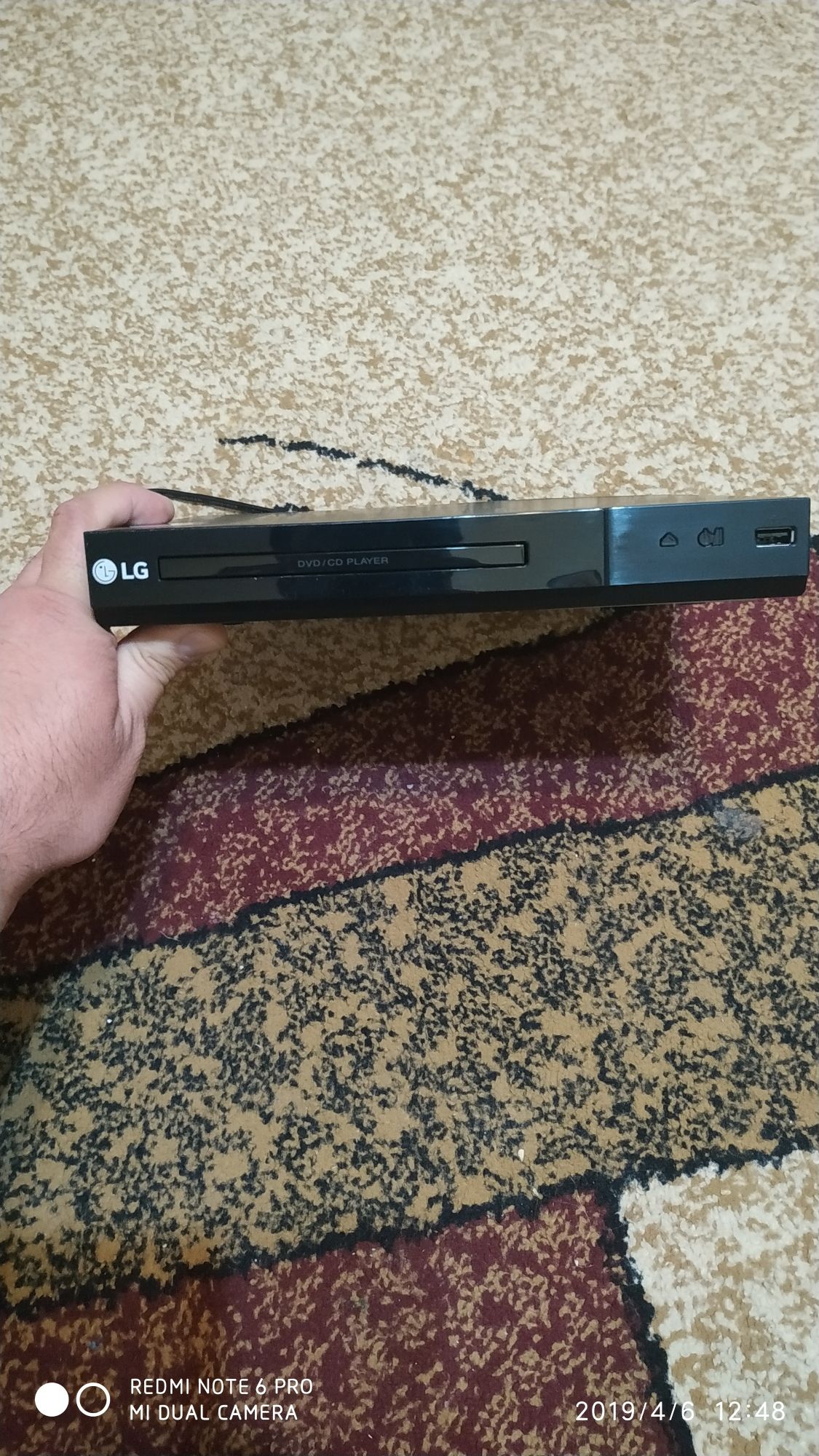 Vând Dvd player Sony