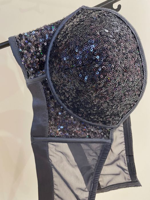 Блестящо Бюстие !!!