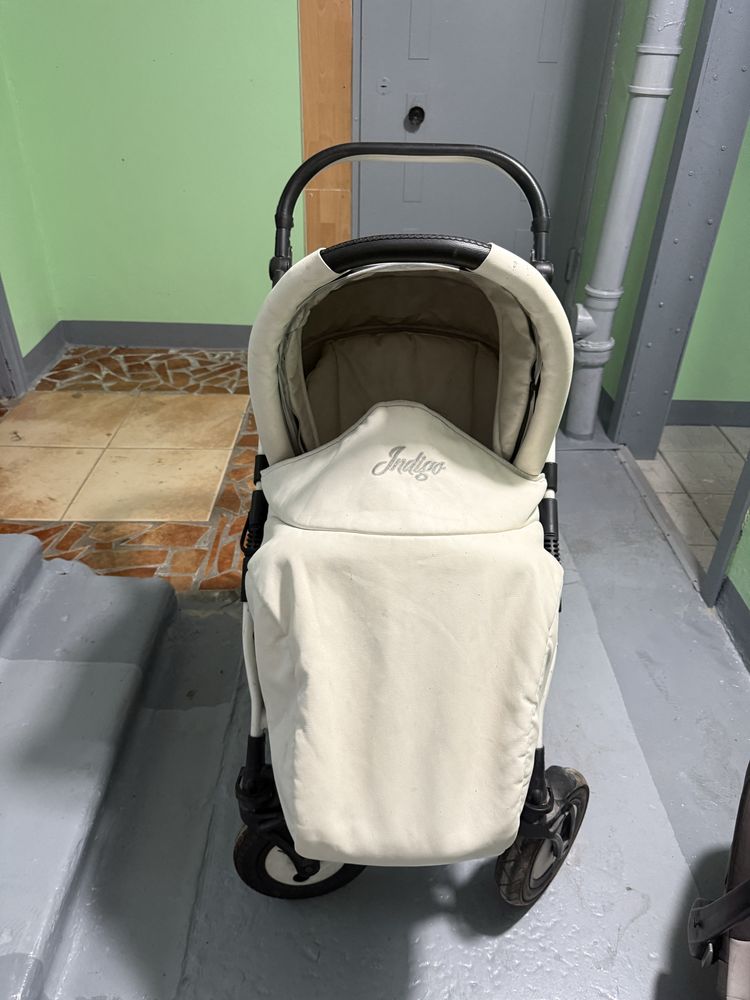 Продам коляску прогулочную+ люлька+ автокресло