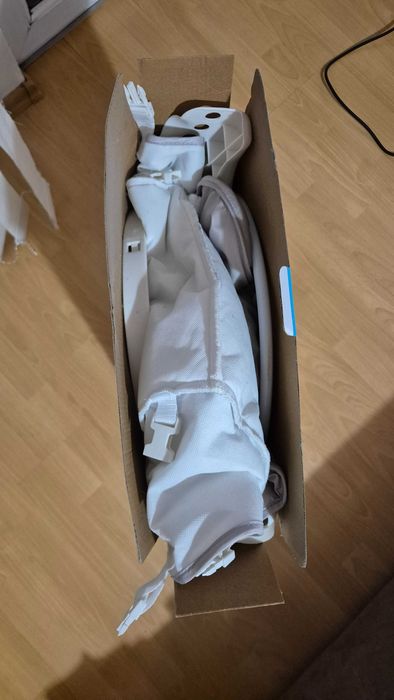 Музикален шезлонг за бебе + подарък бебешка гимнастика