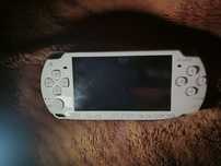 Sony Psp 2004 в белом цвете