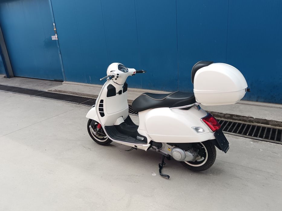 Piaggio vespa gts300 abs