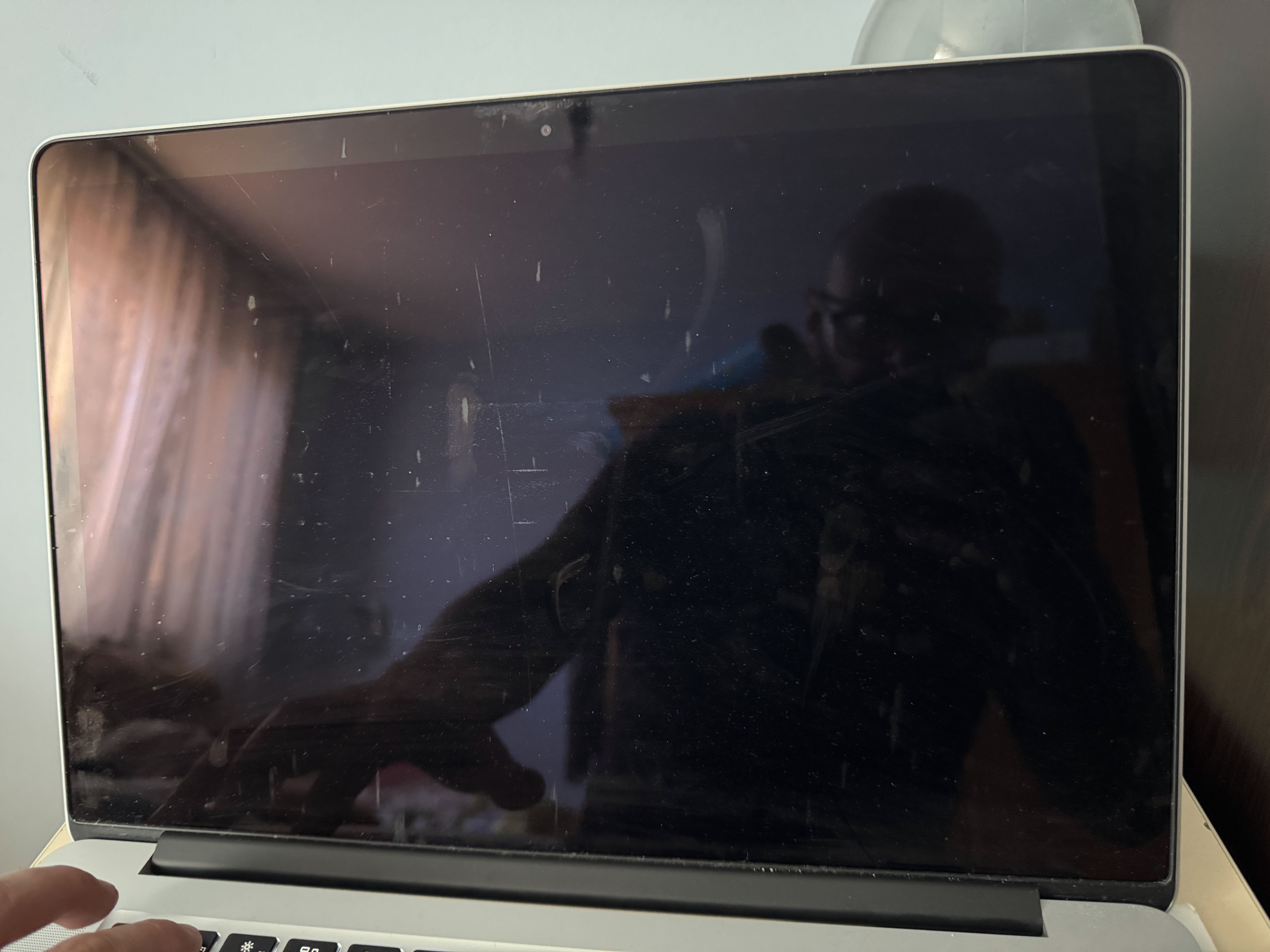 Apple MacBook Pro 15" Mid 2015 16RAM 250GB