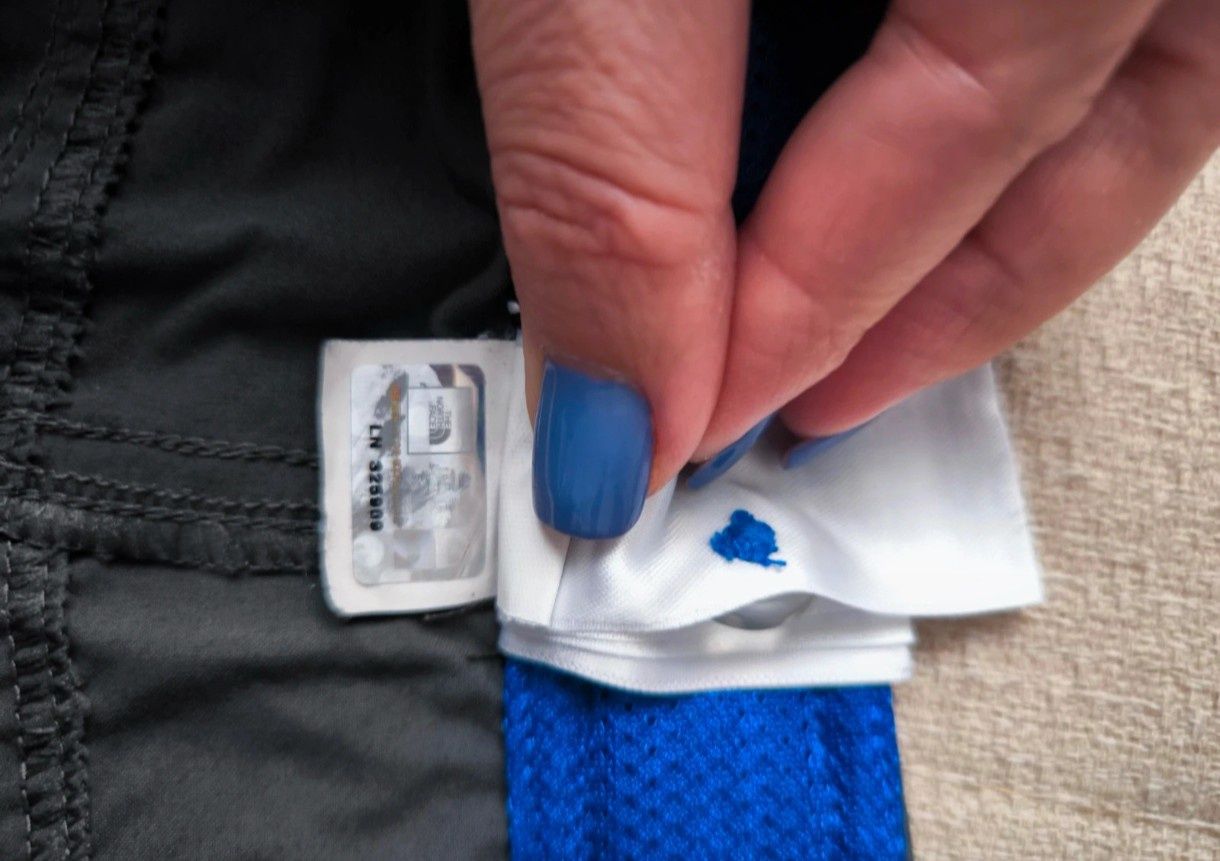 Pantaloni drumeție The North Face 2 in 1 M(10-12 ani)