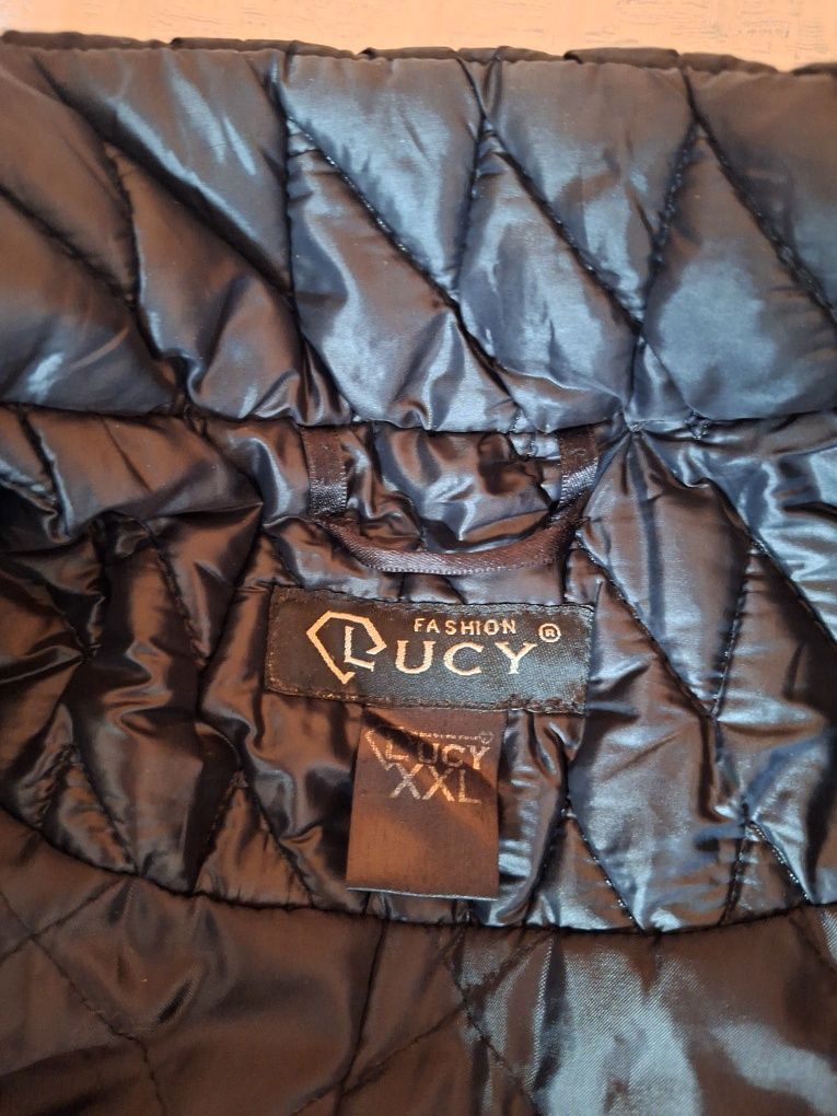 Дамско яке    LUCY