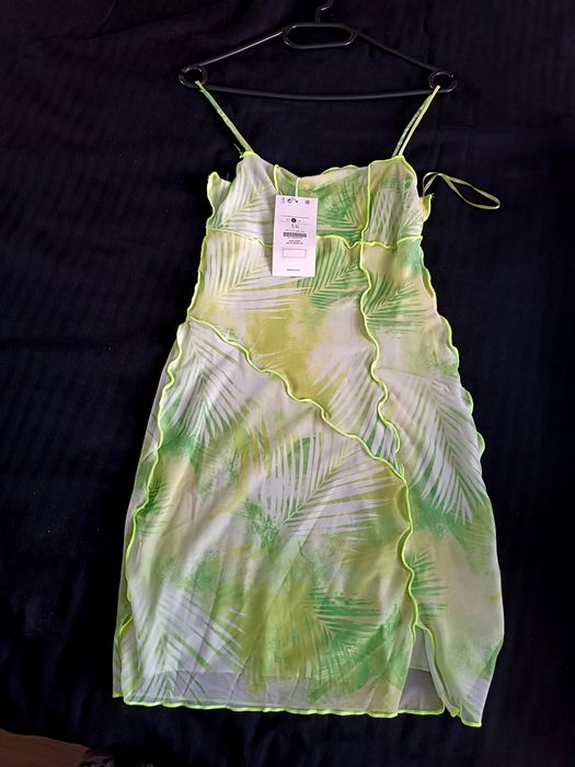 Нови рокли Bershka, Mohito