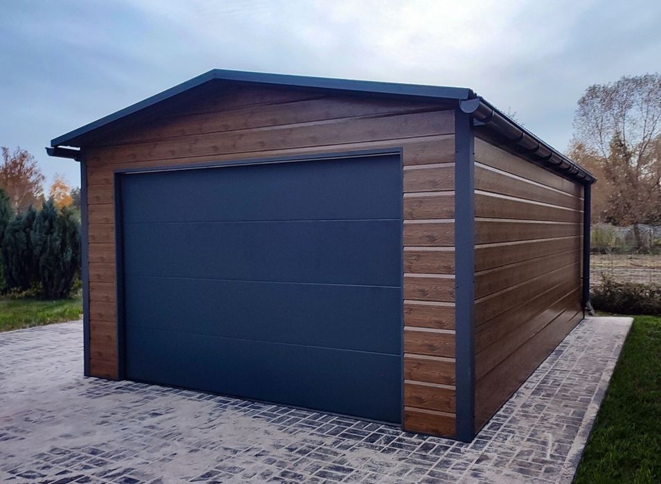 Vând garaje din panouri sandwich