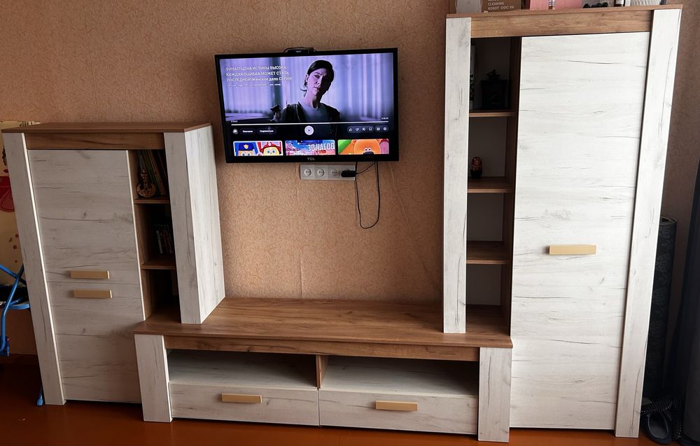 Продам стенку в хорошем состоянии.