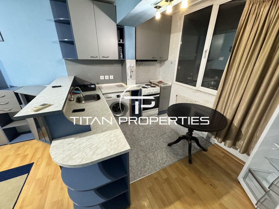 Дава се под наем Двустаен апартамент в Бургас, Изгрев - 42 кв.м за 280.5 € - Снимка #1