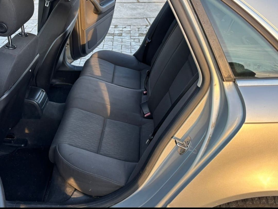 AUDI A4 B7 4X4 2 0 140CP