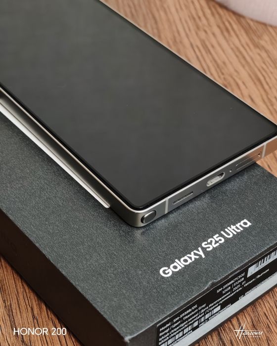 Samsung S25 Ultra 512gb год гарантия