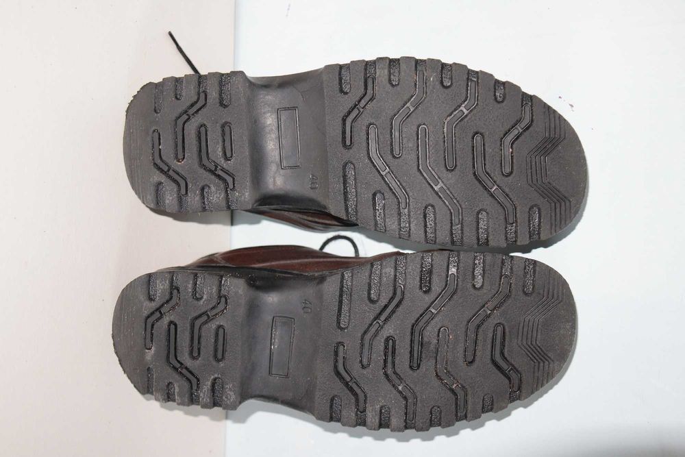 Ботинки кожаные демесезонные на толстой подошве недорого