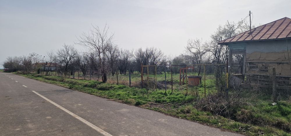 Vand teren intravilan Visini