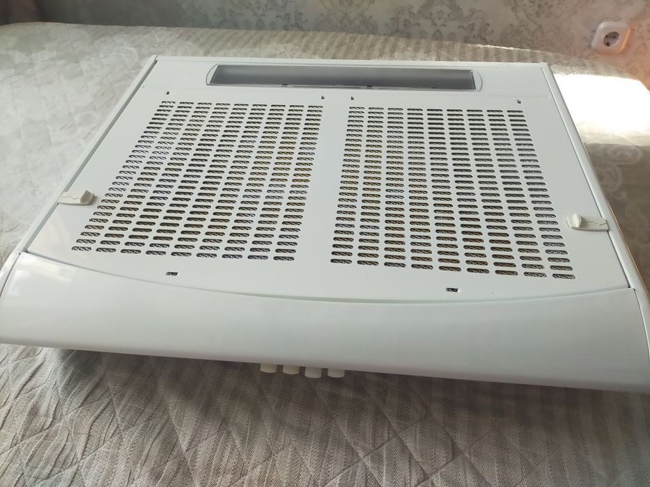 Продам вытяжку Гефест размер 60 в отличном состоянии