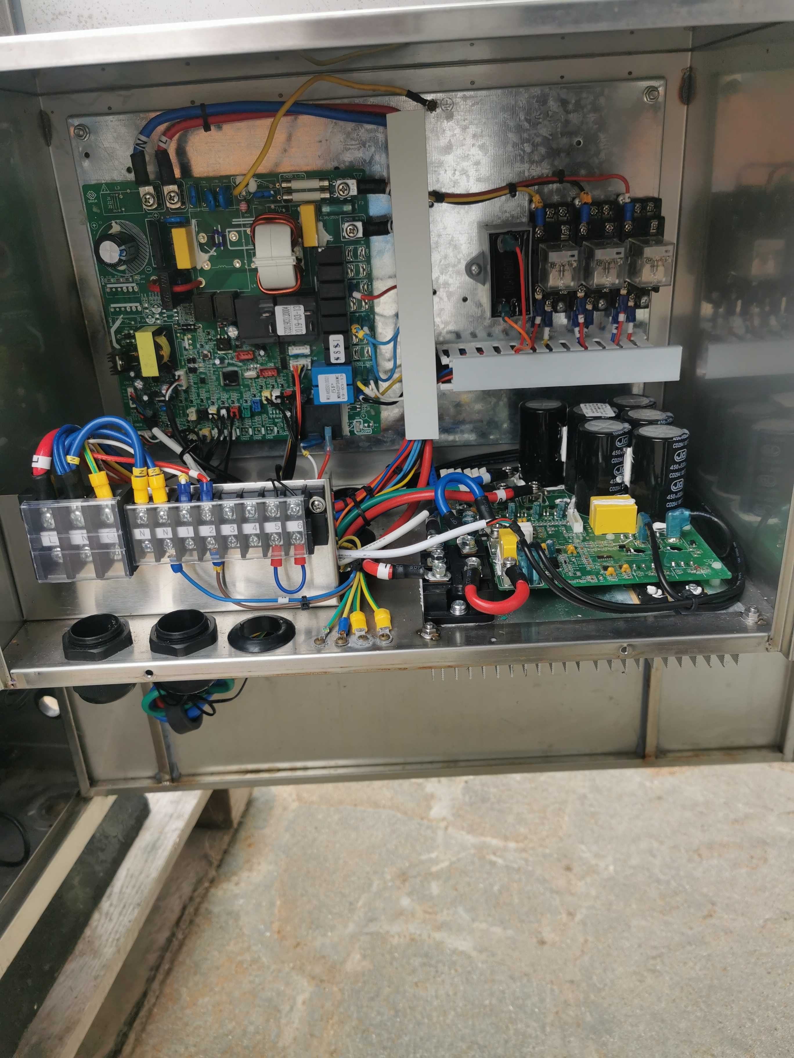 24kW Cool Energy термопомпа, монофазна за топла вода