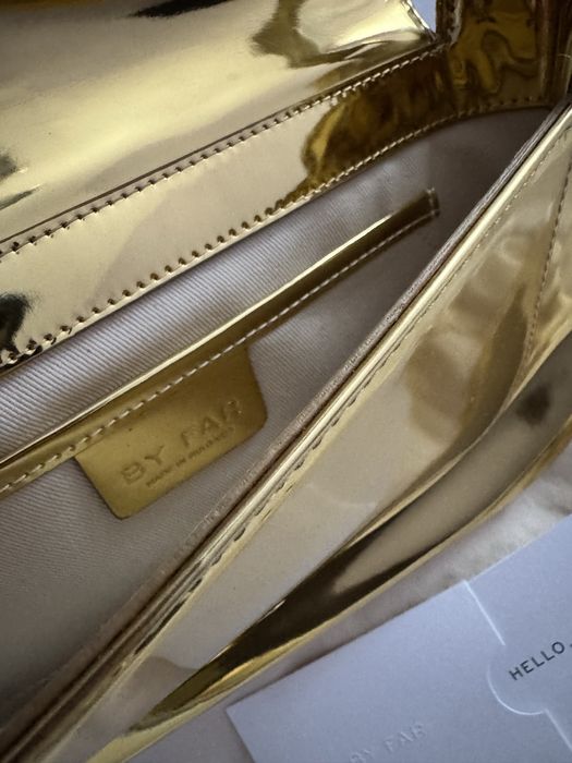 Златна чанта By Far