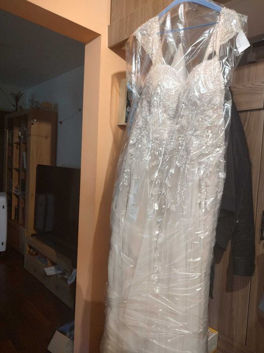 Rochie Mireasa .