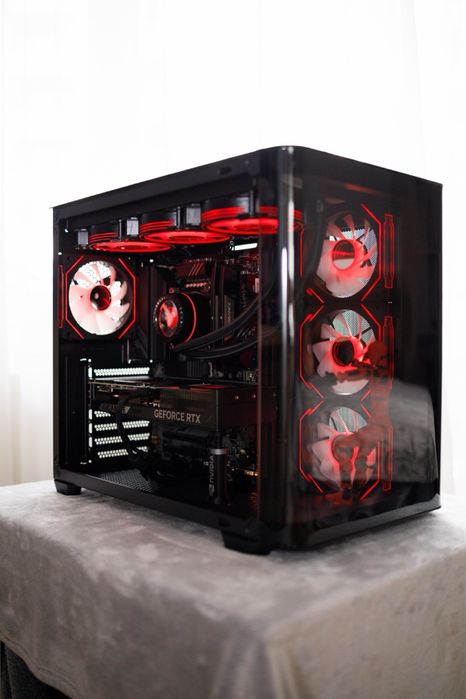 PC gaming High-End -i7 14700k / NVidia RTX 5070 / 240hZ / 2TB SSD .