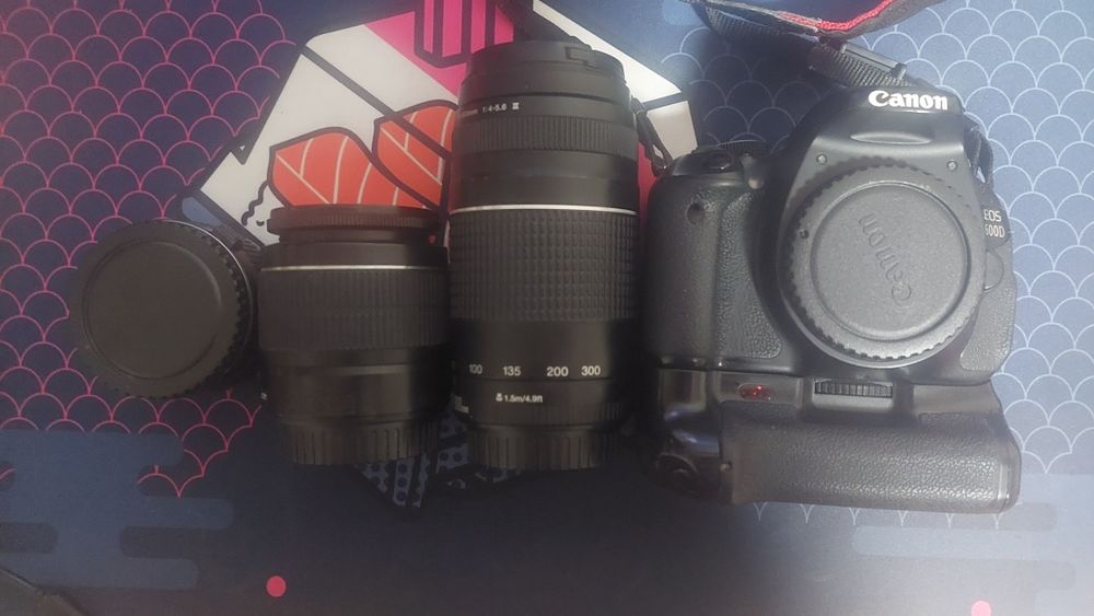 Canon eos 600d . Полный комплект.  2 объектива 75-300mm III , 18-55