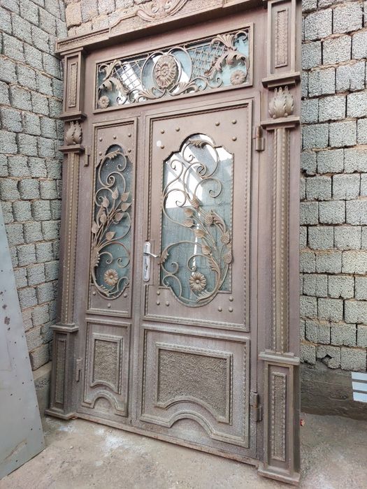 Дарвоза сотилади срочний